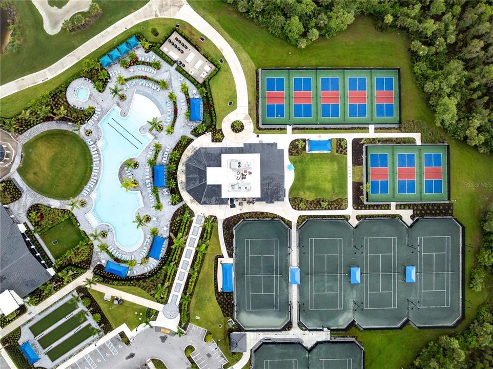 Active With Contract: $299,999 (2 beds, 2 baths, 1149 Square Feet)