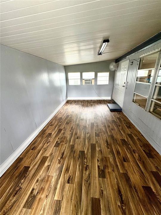 En Venta: $109,900 (3 camas, 2 baños, 980 Pies cuadrados)