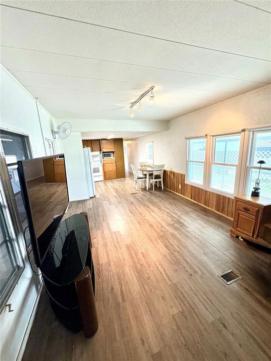 En Venta: $109,900 (3 camas, 2 baños, 980 Pies cuadrados)