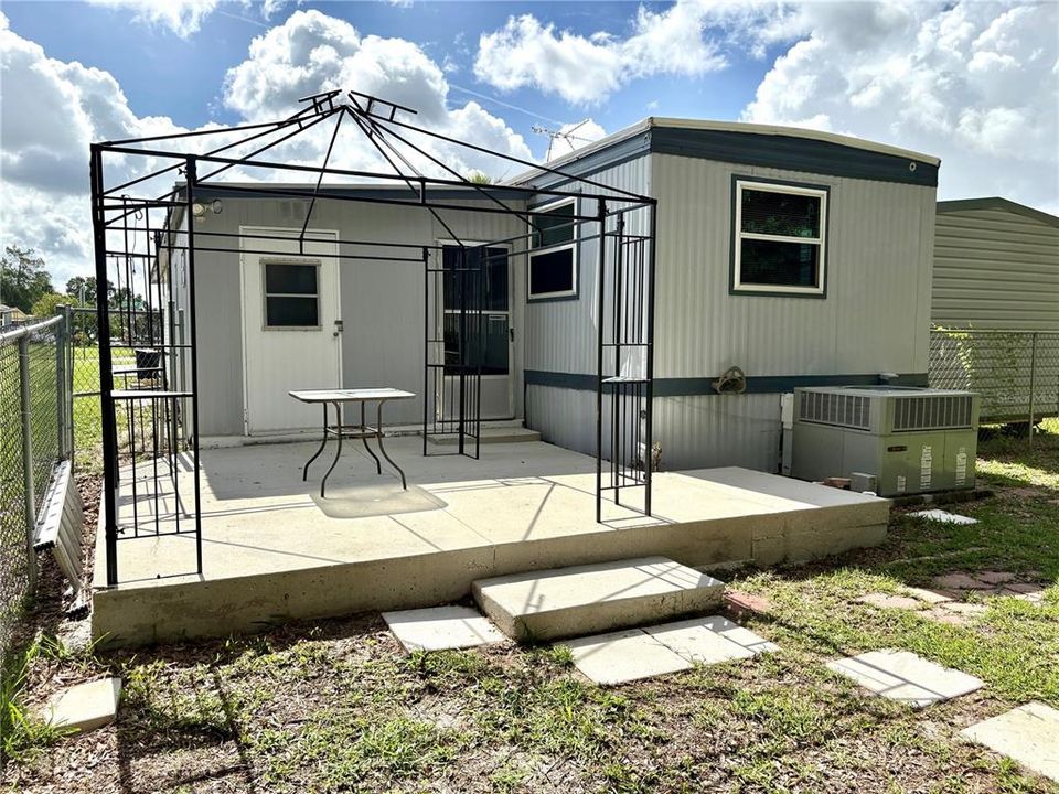 En Venta: $109,900 (3 camas, 2 baños, 980 Pies cuadrados)