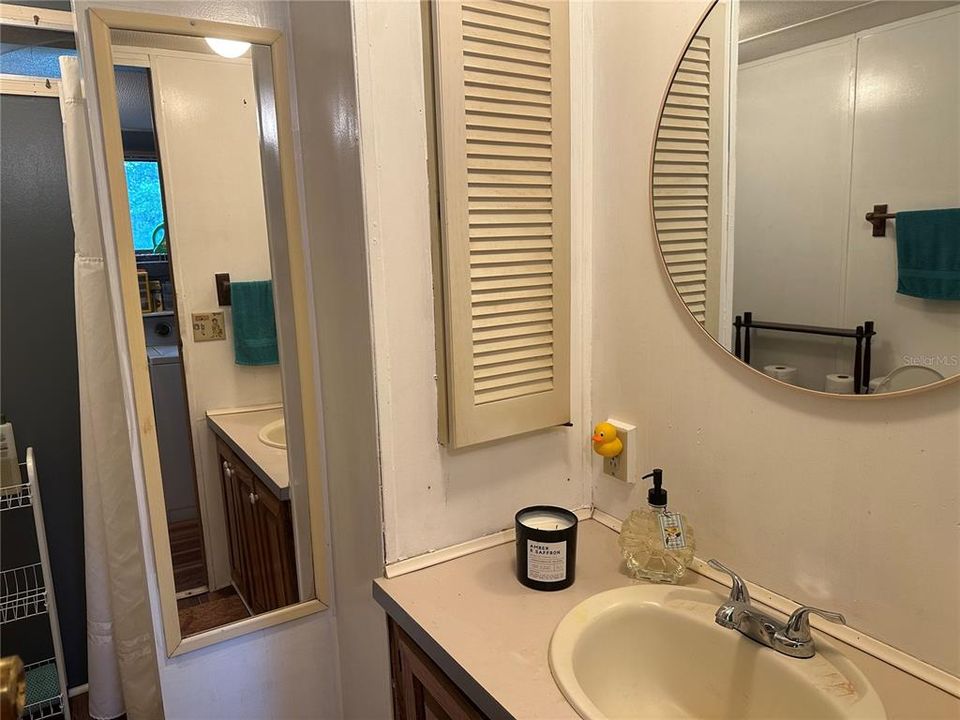 На продажу: $159,000 (2 спален, 1 ванн, 728 Квадратных фут)