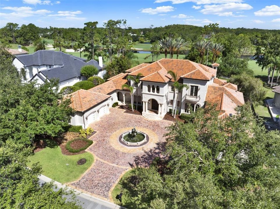 合同活跃: $3,750,000 (5 贝兹, 6 浴室, 6101 平方英尺)