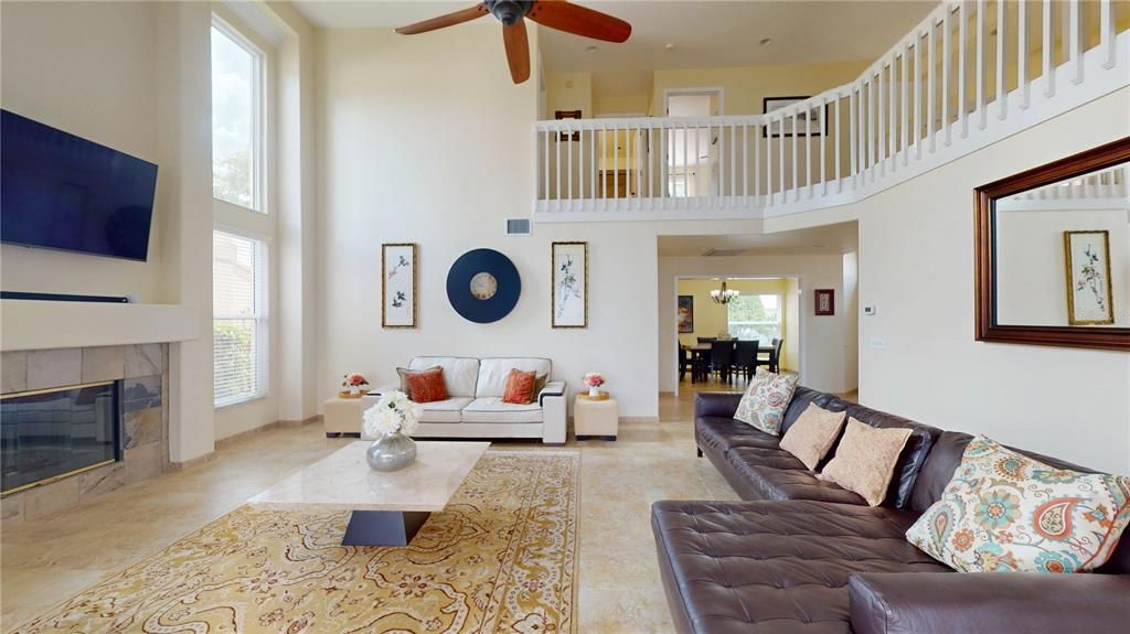 合同活跃: $563,000 (3 贝兹, 2 浴室, 2511 平方英尺)