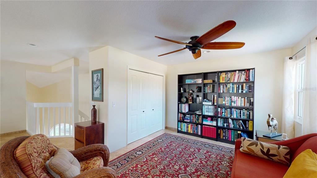 合同活跃: $563,000 (3 贝兹, 2 浴室, 2511 平方英尺)