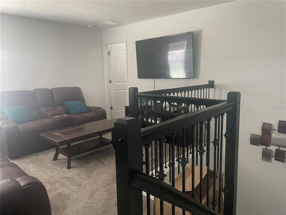 For Sale: $649,900 (5 beds, 3 baths, 3301 Square Feet)