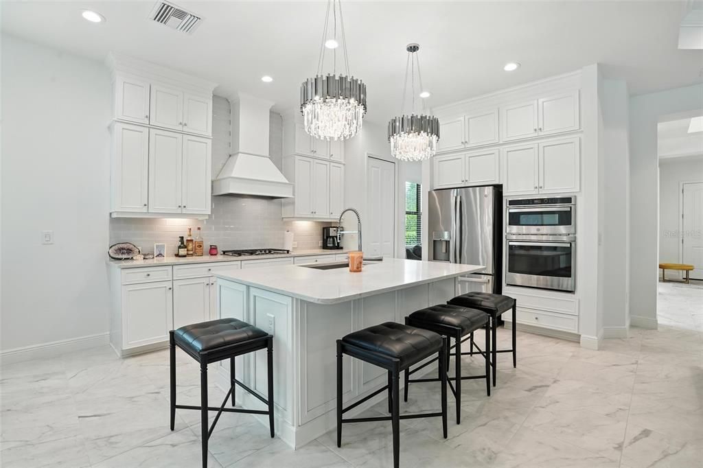 For Sale: $779,500 (3 beds, 2 baths, 2441 Square Feet)