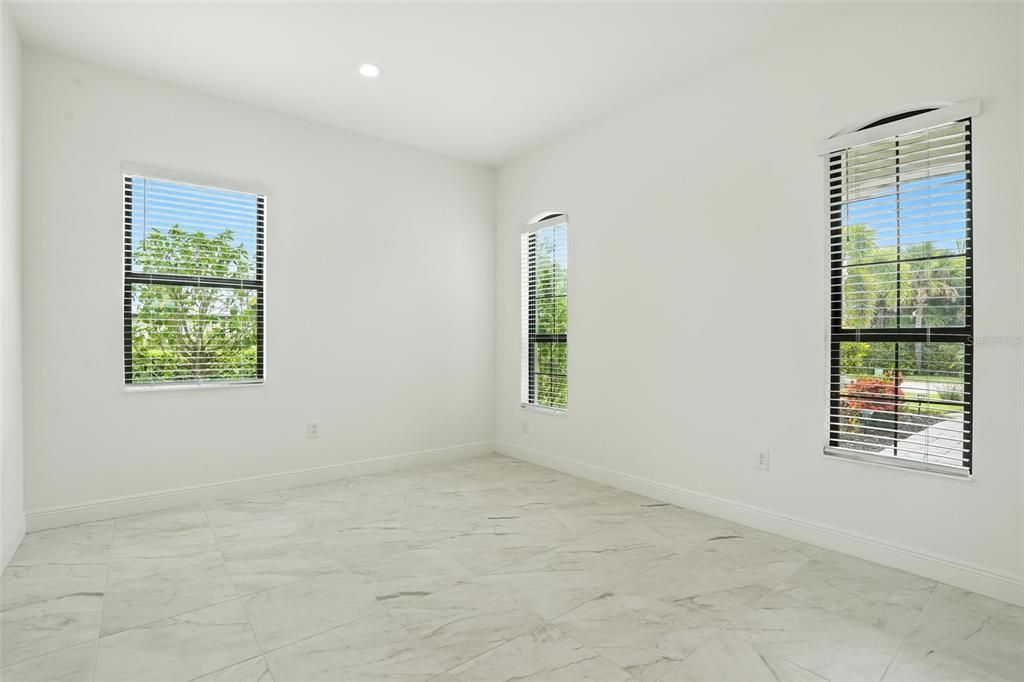 For Sale: $779,500 (3 beds, 2 baths, 2441 Square Feet)