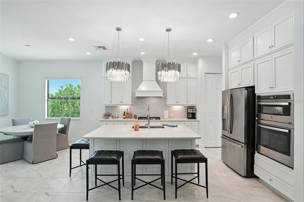 For Sale: $779,500 (3 beds, 2 baths, 2441 Square Feet)