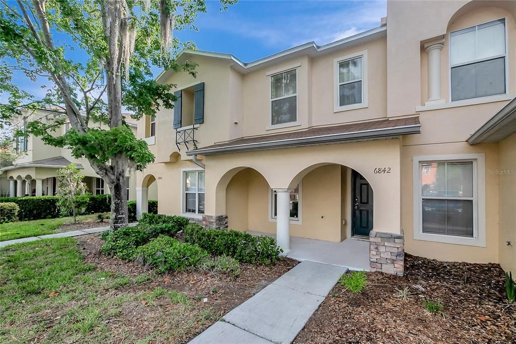For Rent: $1,899 (2 beds, 2 baths, 1080 Square Feet)