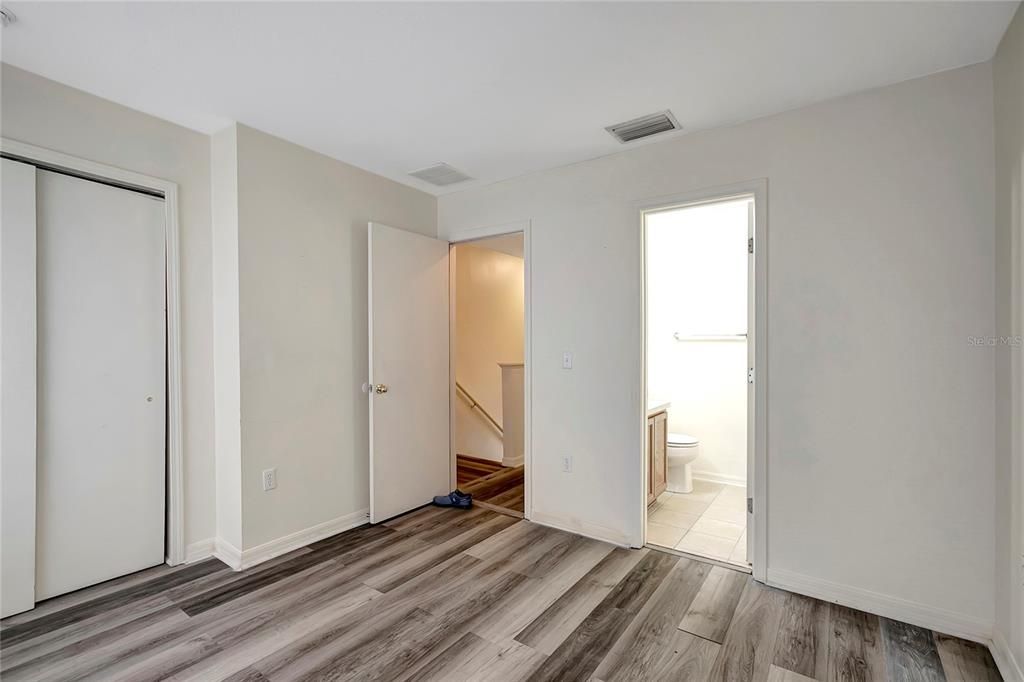 For Rent: $1,899 (2 beds, 2 baths, 1080 Square Feet)