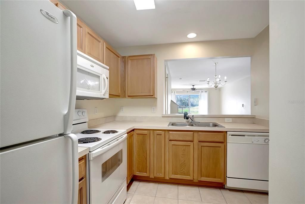 For Rent: $1,899 (2 beds, 2 baths, 1080 Square Feet)