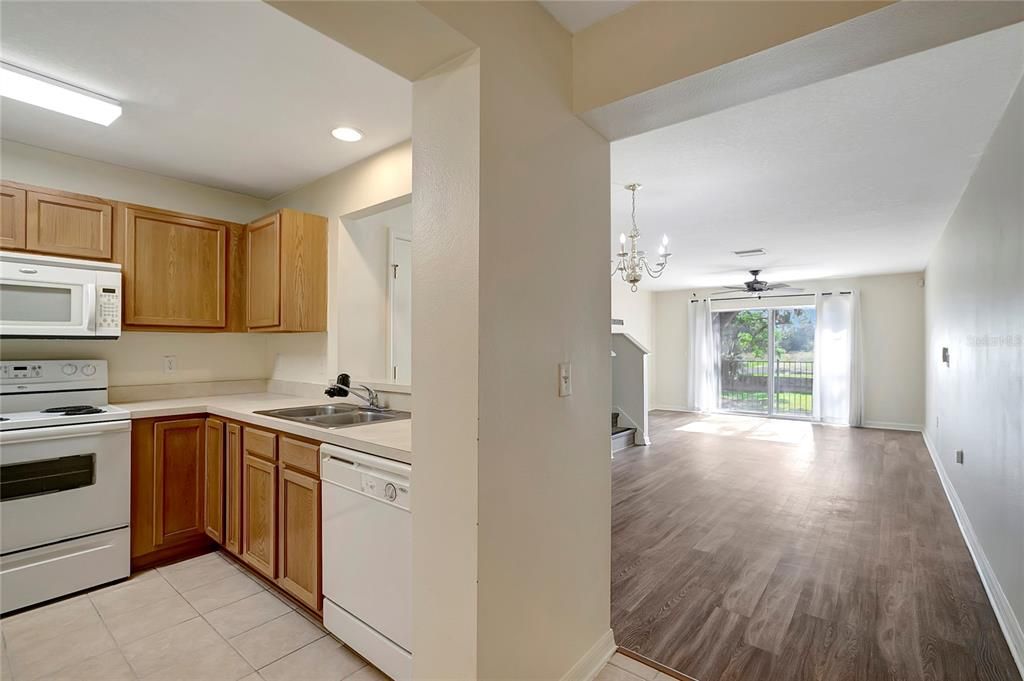 For Rent: $1,899 (2 beds, 2 baths, 1080 Square Feet)