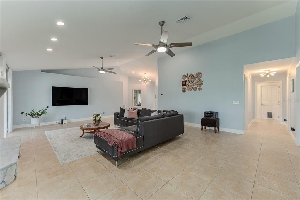 For Sale: $505,000 (4 beds, 2 baths, 2126 Square Feet)