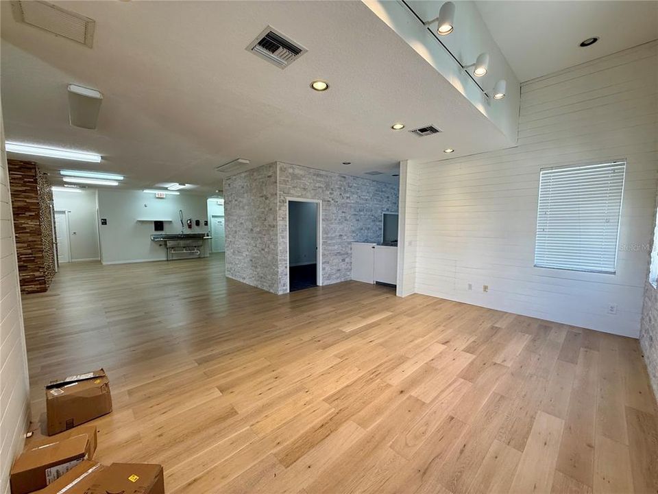 На продажу: $565,000 (0 спален, 0 ванн, 1875 Квадратных фут)