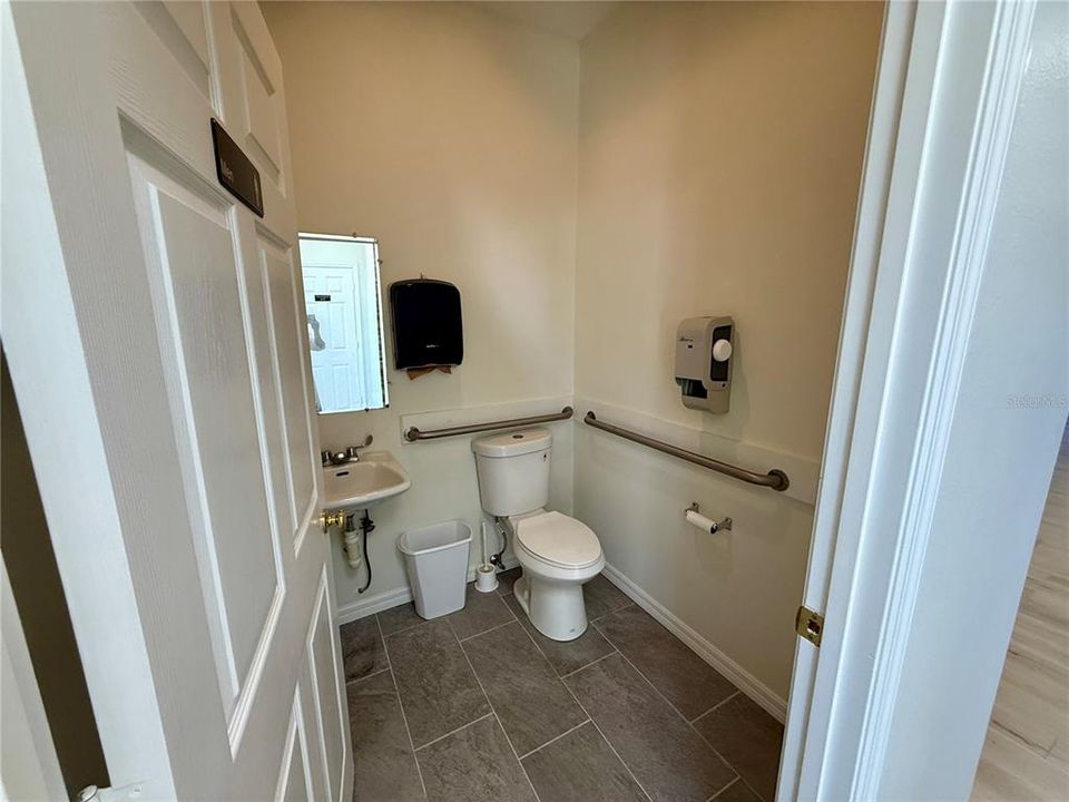 На продажу: $565,000 (0 спален, 0 ванн, 1875 Квадратных фут)