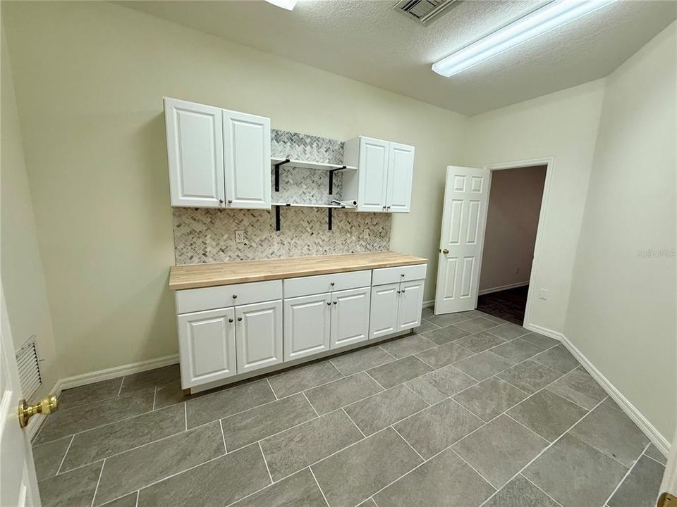 На продажу: $565,000 (0 спален, 0 ванн, 1875 Квадратных фут)