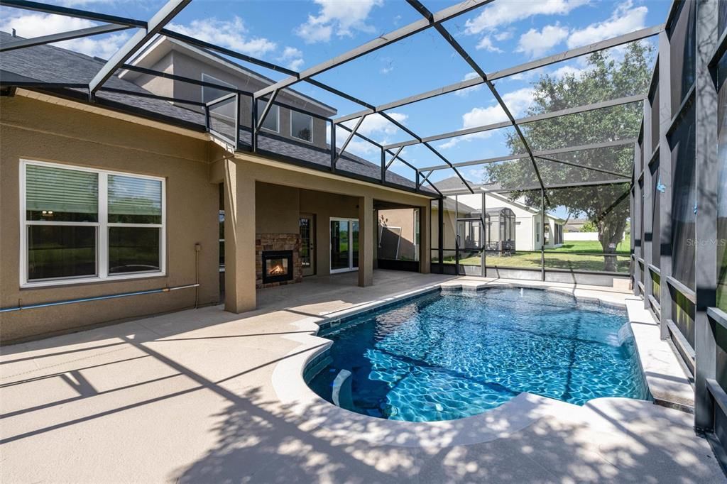 Active With Contract: $588,500 (4 beds, 3 baths, 2658 Square Feet)