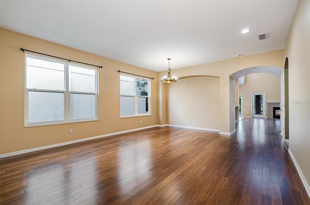 Active With Contract: $588,500 (4 beds, 3 baths, 2658 Square Feet)