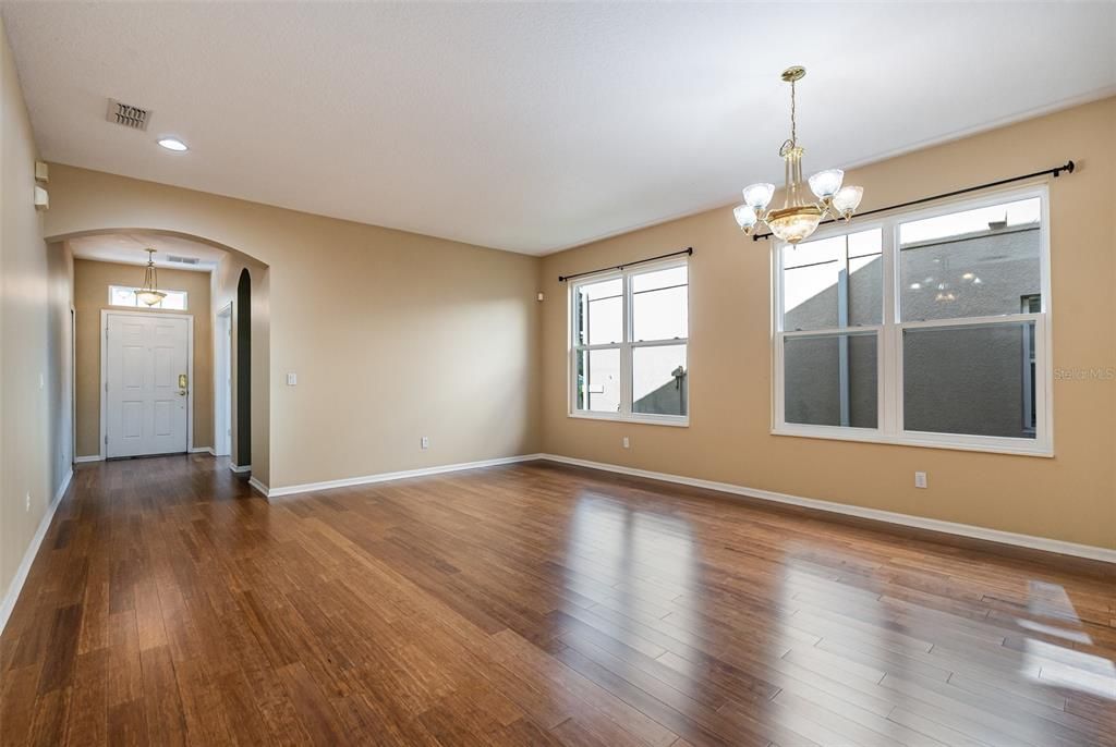 Active With Contract: $588,500 (4 beds, 3 baths, 2658 Square Feet)