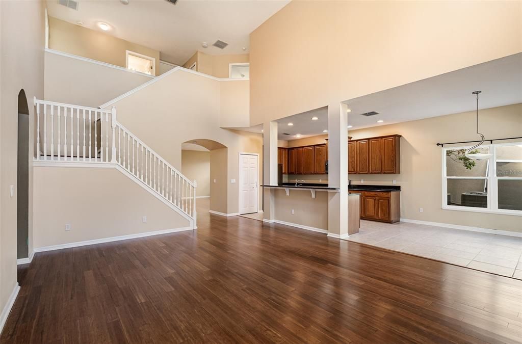 Active With Contract: $588,500 (4 beds, 3 baths, 2658 Square Feet)