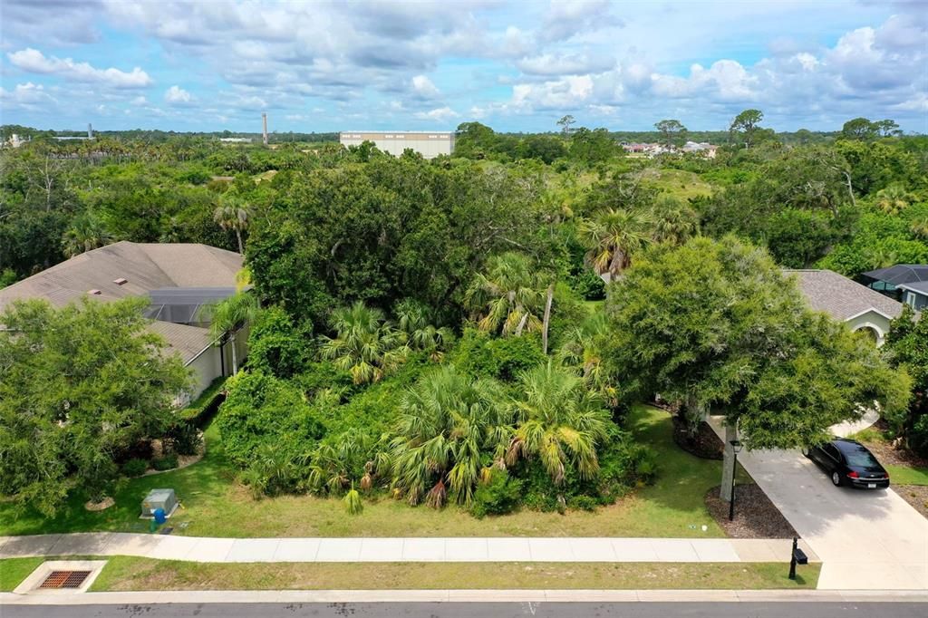 На продажу: $114,900 (0.24 acres)