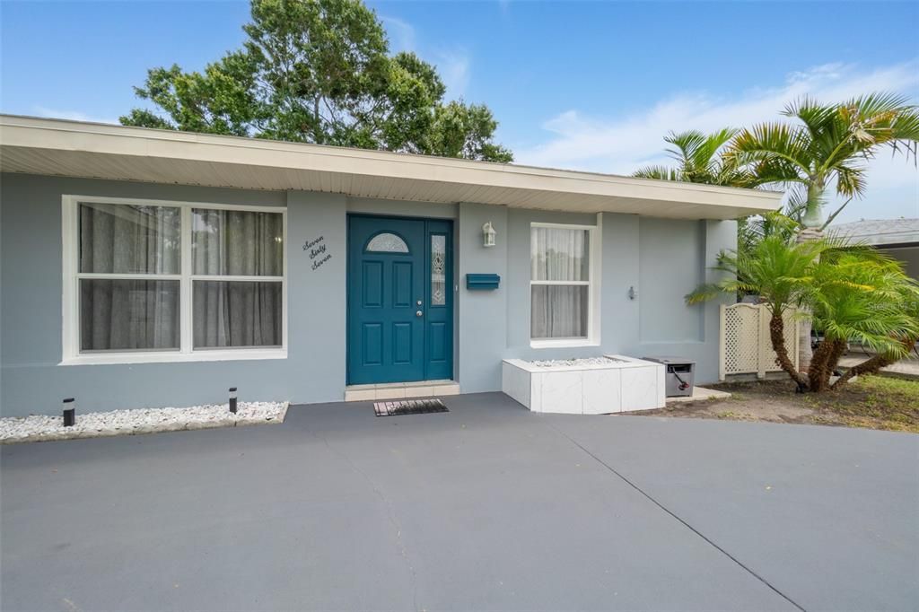 待售: $259,900 (2 贝兹, 2 浴室, 1098 平方英尺)