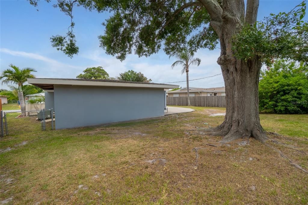 待售: $259,900 (2 贝兹, 2 浴室, 1098 平方英尺)