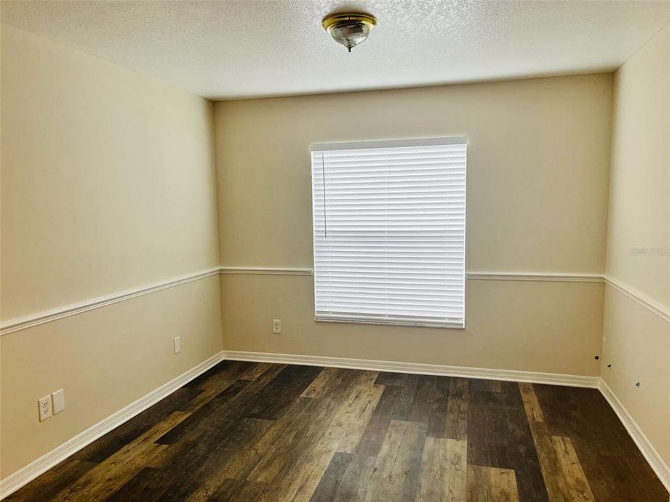 For Sale: $479,000 (3 beds, 2 baths, 1377 Square Feet)