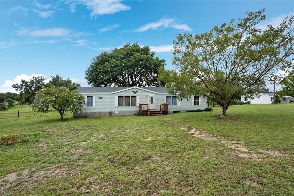 Недавно продано: $269,900 (4 спален, 2 ванн, 1620 Квадратных фут)