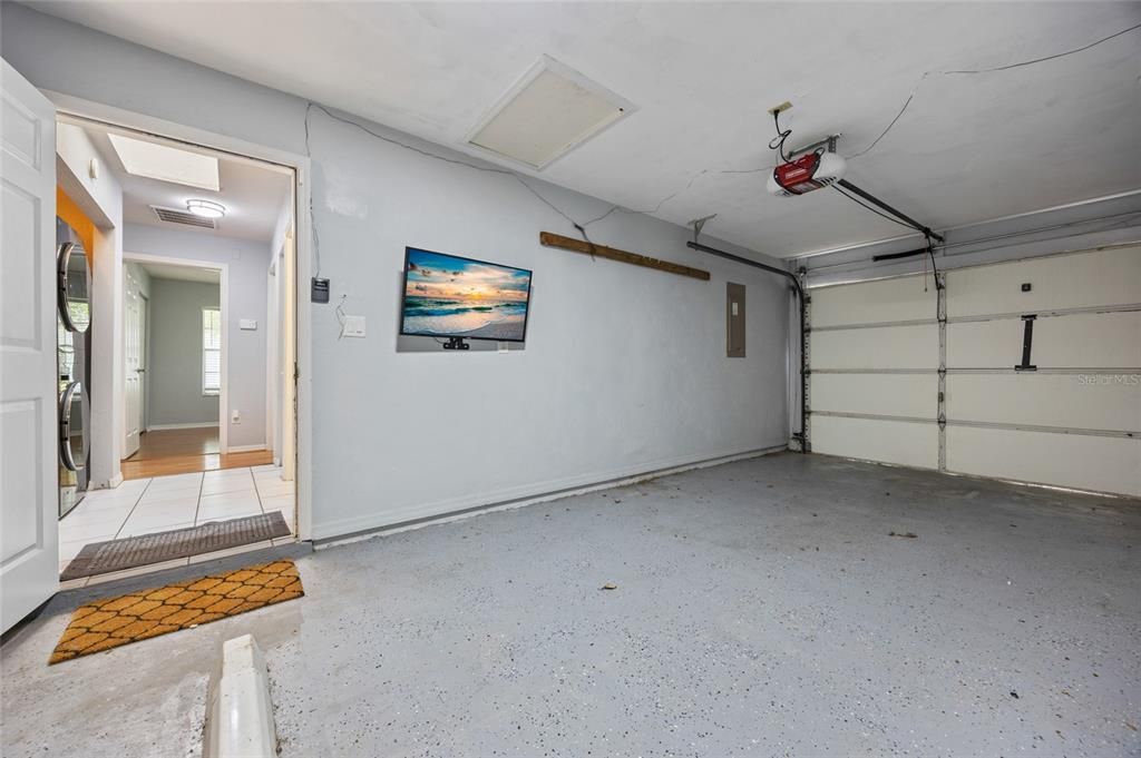 待售: $244,900 (2 贝兹, 2 浴室, 1014 平方英尺)