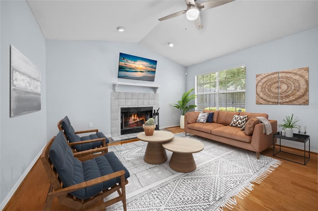 待售: $244,900 (2 贝兹, 2 浴室, 1014 平方英尺)