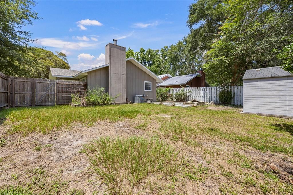 待售: $244,900 (2 贝兹, 2 浴室, 1014 平方英尺)