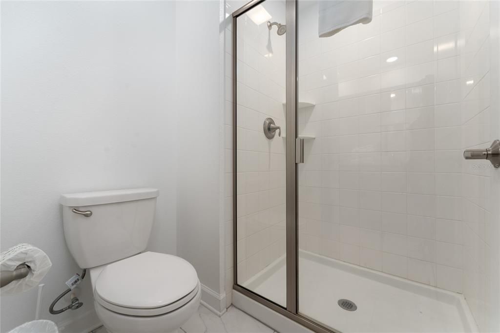 For Sale: $500,000 (4 beds, 3 baths, 1914 Square Feet)