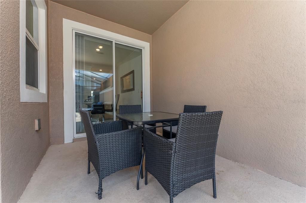 For Sale: $500,000 (4 beds, 3 baths, 1914 Square Feet)