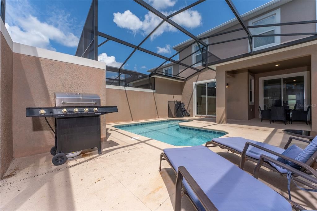 For Sale: $500,000 (4 beds, 3 baths, 1914 Square Feet)