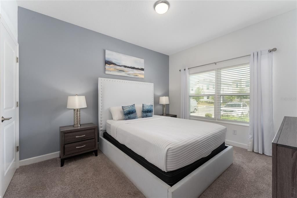For Sale: $500,000 (4 beds, 3 baths, 1914 Square Feet)