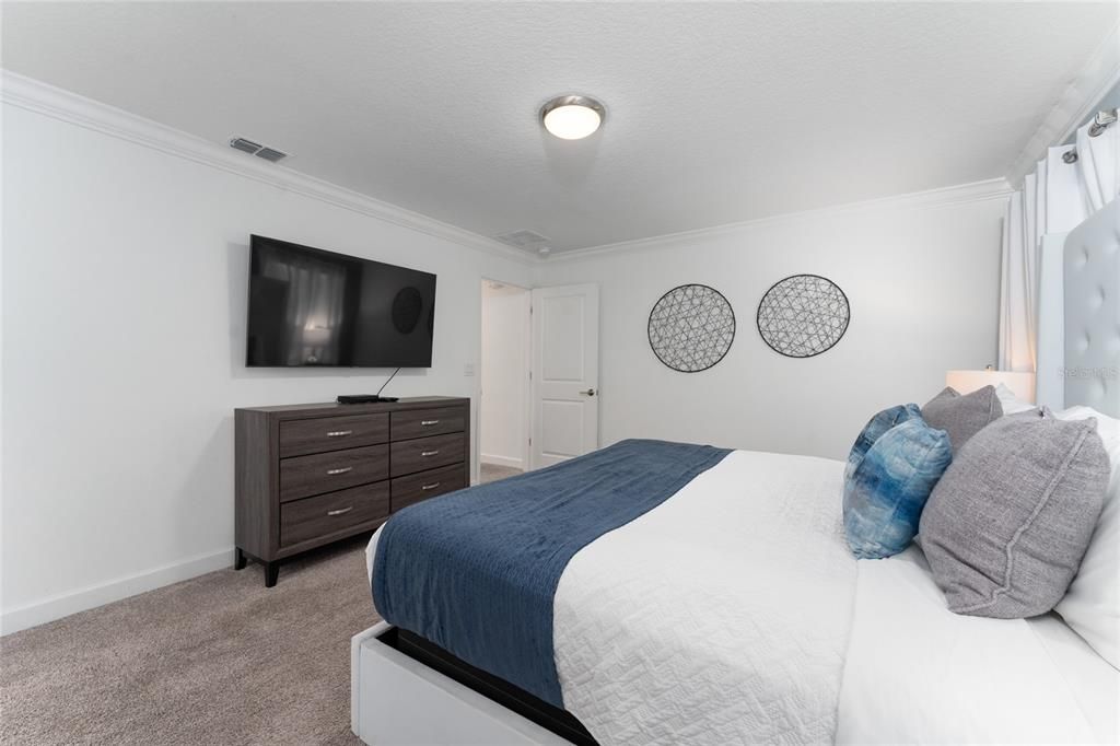 For Sale: $500,000 (4 beds, 3 baths, 1914 Square Feet)