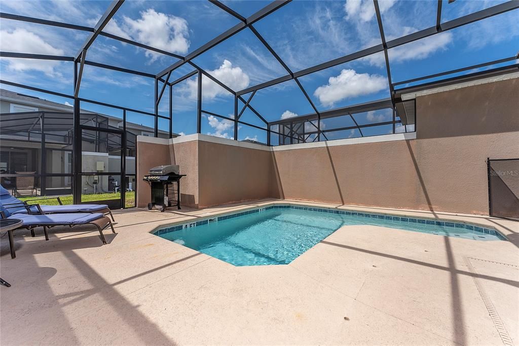 For Sale: $500,000 (4 beds, 3 baths, 1914 Square Feet)