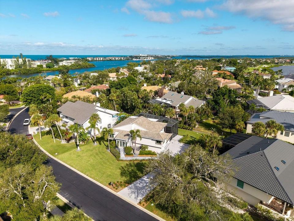 For Sale: $1,699,999 (2 beds, 3 baths, 3171 Square Feet)