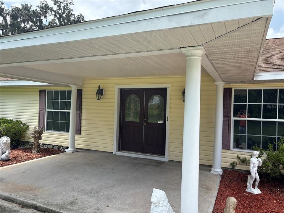 For Sale: $610,000 (4 beds, 2 baths, 2380 Square Feet)