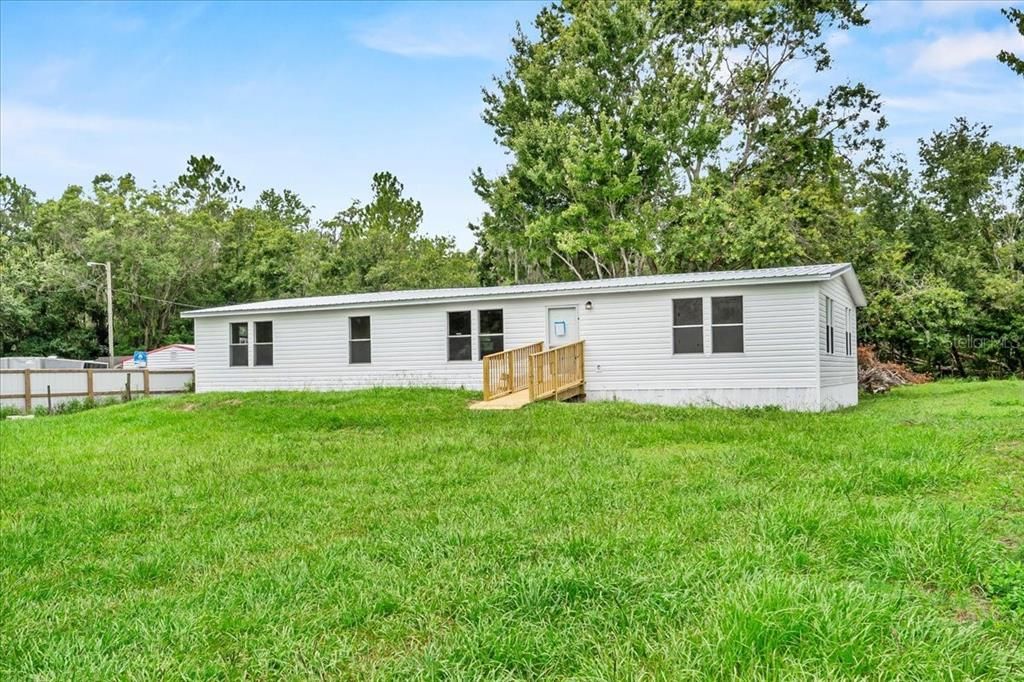 Active With Contract: $279,900 (3 beds, 2 baths, 1680 Square Feet)