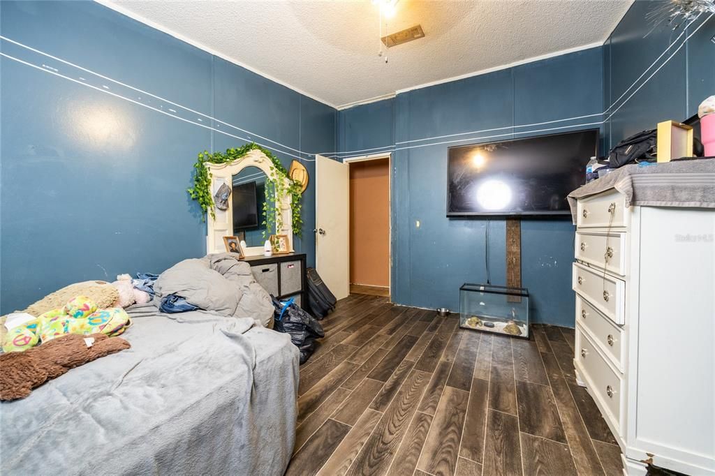 На продажу: $180,000 (4 спален, 2 ванн, 2280 Квадратных фут)