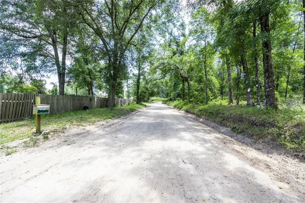 На продажу: $180,000 (4 спален, 2 ванн, 2280 Квадратных фут)