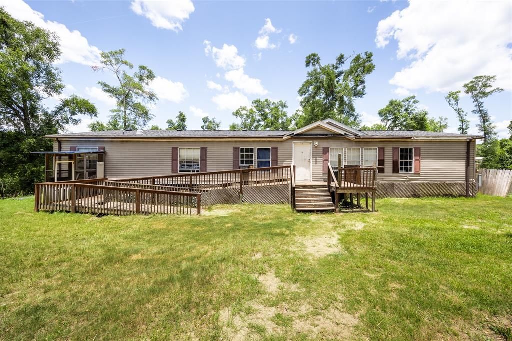 На продажу: $180,000 (4 спален, 2 ванн, 2280 Квадратных фут)