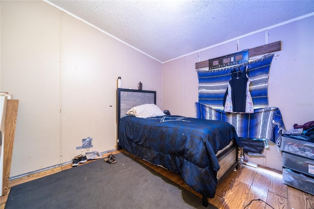 На продажу: $180,000 (4 спален, 2 ванн, 2280 Квадратных фут)