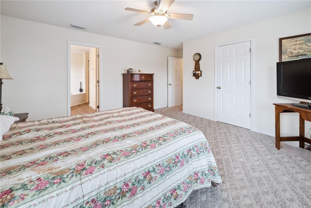 For Sale: $345,000 (3 beds, 2 baths, 1680 Square Feet)