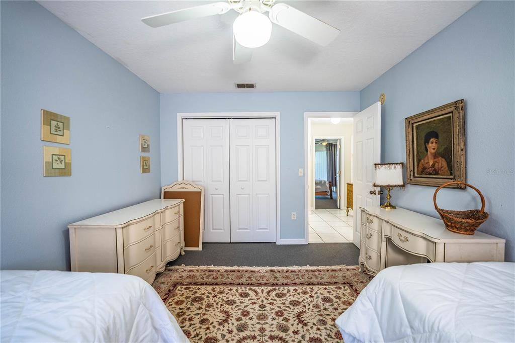 For Rent: $2,400 (3 beds, 2 baths, 1378 Square Feet)