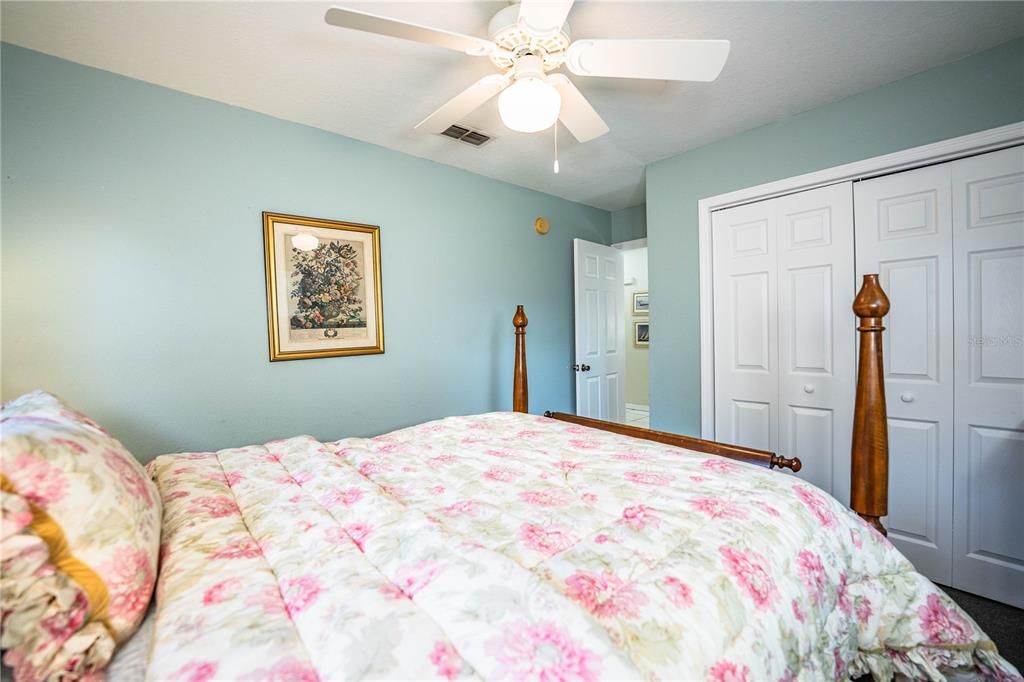 For Rent: $2,400 (3 beds, 2 baths, 1378 Square Feet)