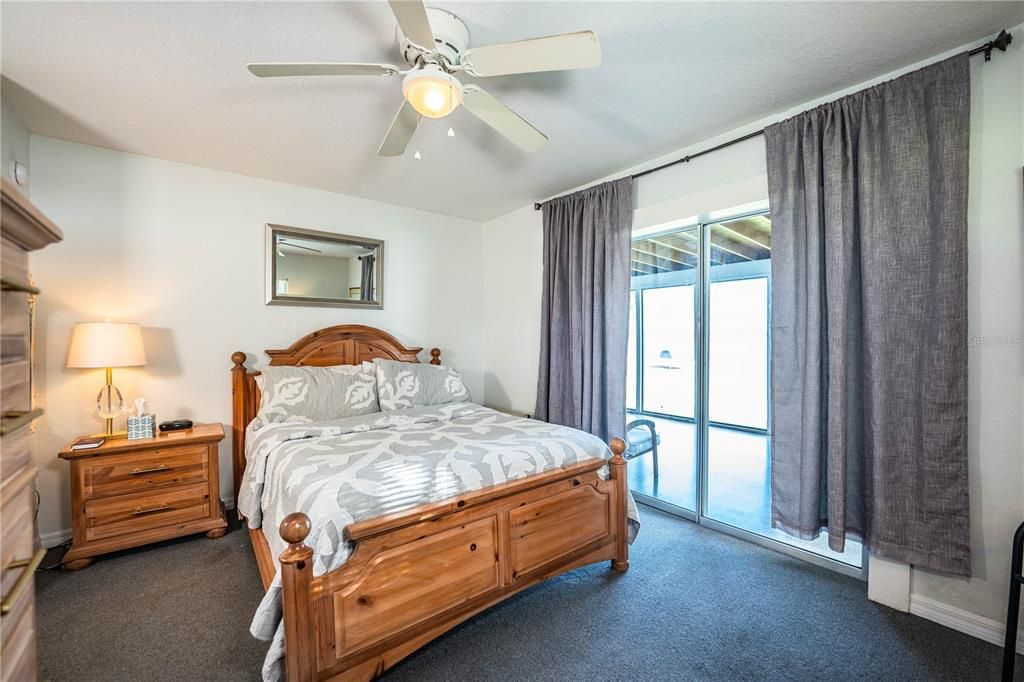 For Rent: $2,400 (3 beds, 2 baths, 1378 Square Feet)