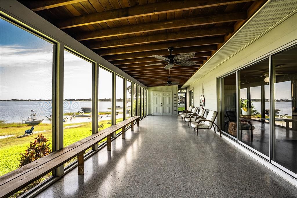 For Rent: $2,400 (3 beds, 2 baths, 1378 Square Feet)